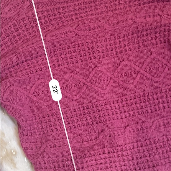 Abercrombie & Fitch hot pink sweater - Picture 4 of 4